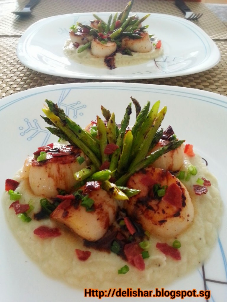 Pan Seared Scallops with Honey Balsamic Glaze - Delishar | Singapore ...