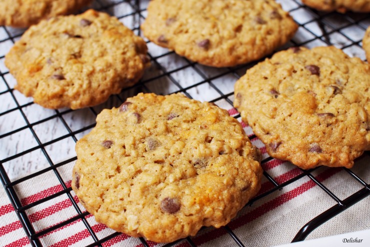 Double Chips Oatmeal Cookies 2