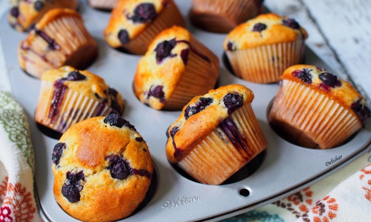 Blueberry Muffins (ultra moist!)