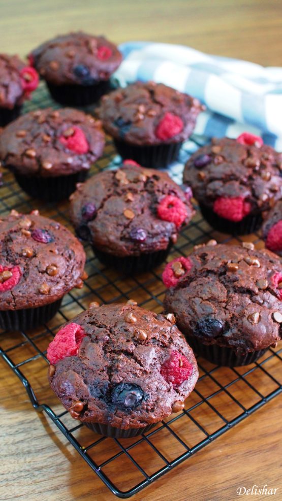 raspeberry-chocolate-muffins-4