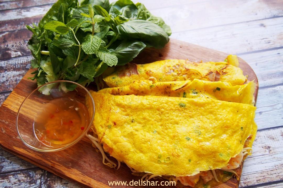 Bánh Xèo (Vietnamese Filled Crepes) - Delishar | Singapore Cooking ...