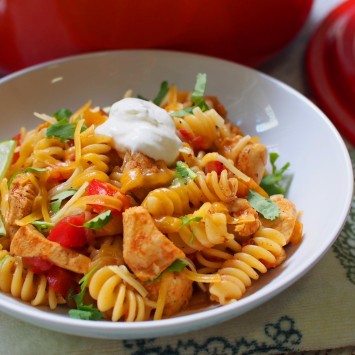 One-Pot Chicken Fajita Pasta - Delishar | Singapore Cooking, Recipe ...